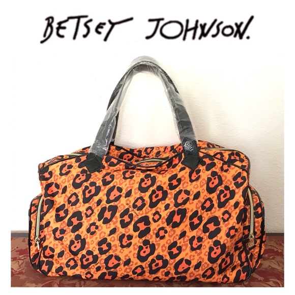 NWT Betsey Johnson Large Weekender / Duffel Bag - Picture 2 of 8
